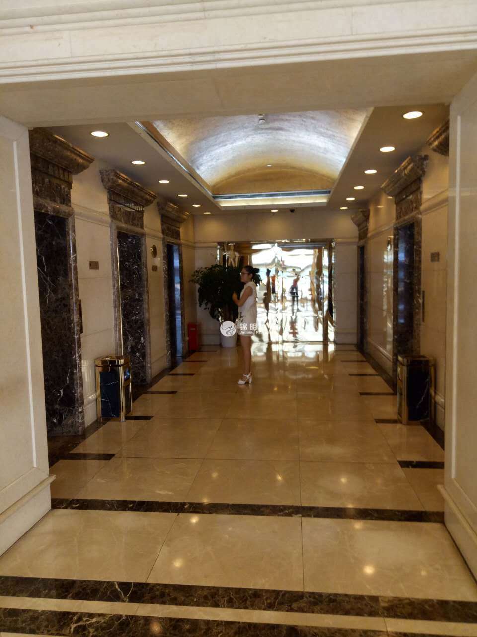 徐家汇飞雕国际大厦175平米写字楼出租